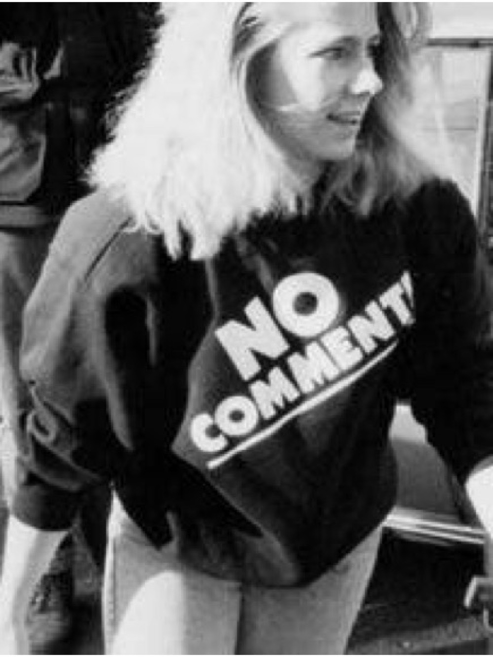 Iconic NO COMMENT black Tonya Harding Sweatshirt US M
